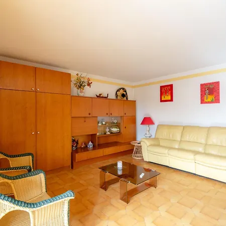 Les Pins By Interhome Appartement Saint-Raphaël