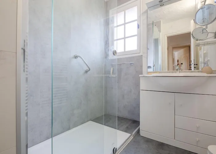 Les Pins By Interhome Apartamento Saint-Raphaël